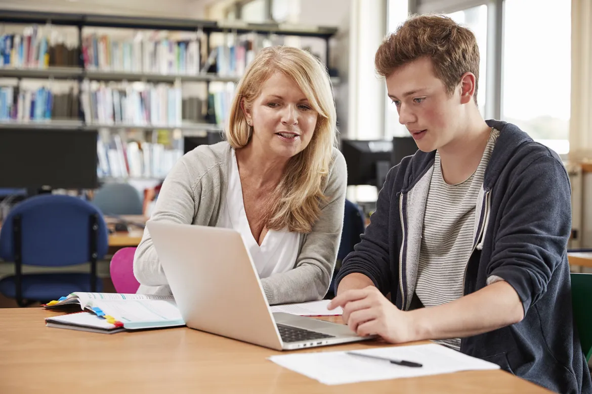 Cours particuliers Cours particulier entre professeur et élève